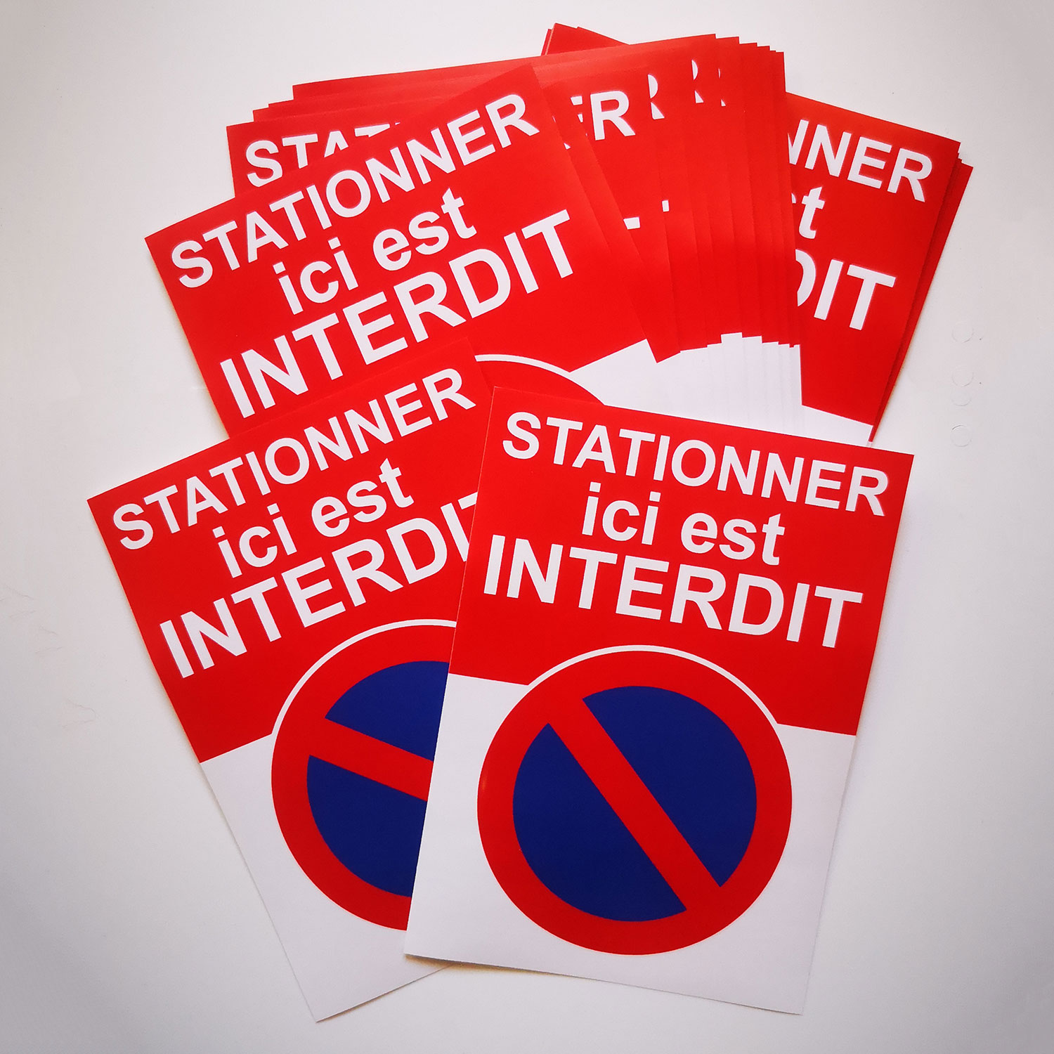 autocollants stationnement interdit
